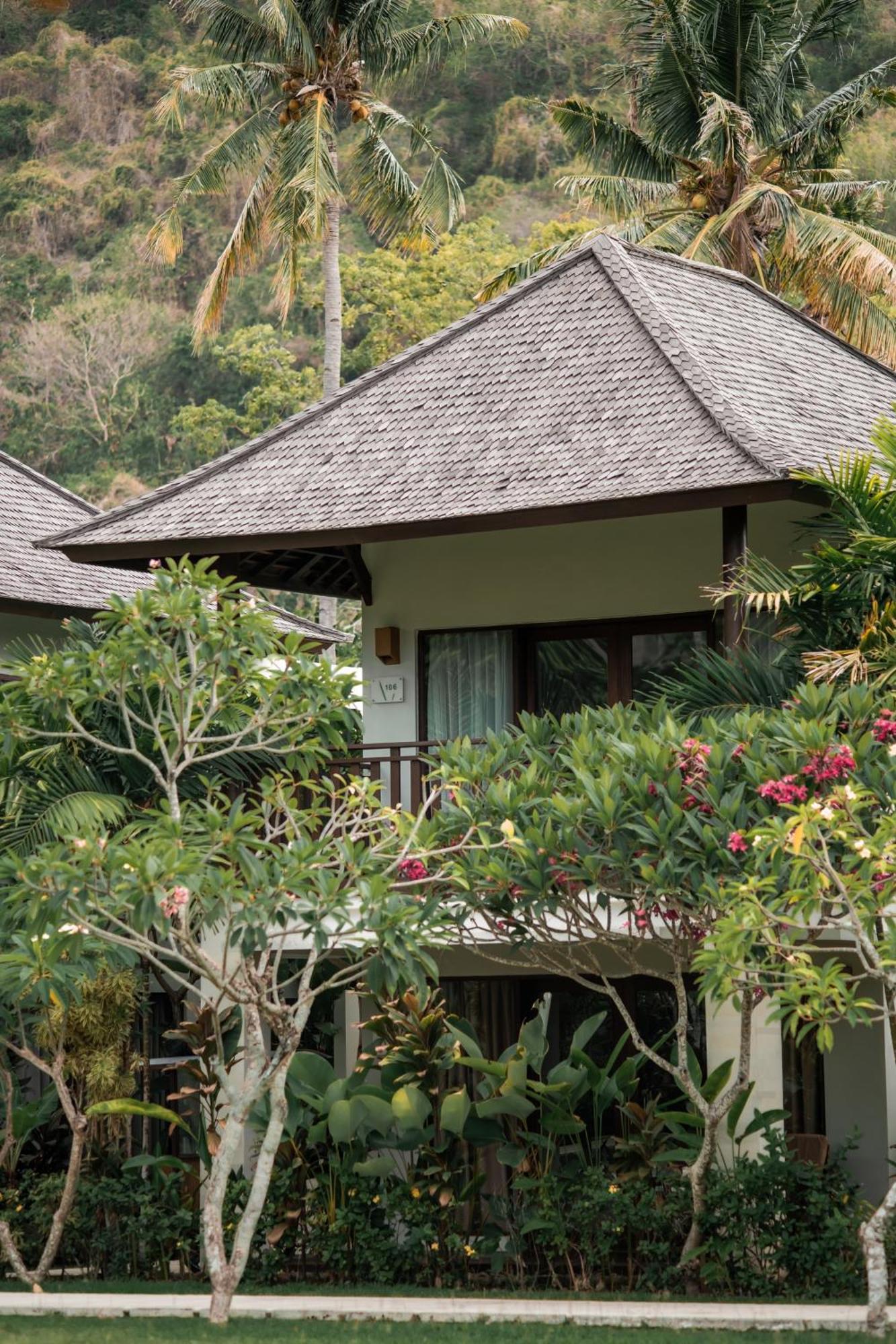 Living Asia Resort And Spa Senggigi Esterno foto
