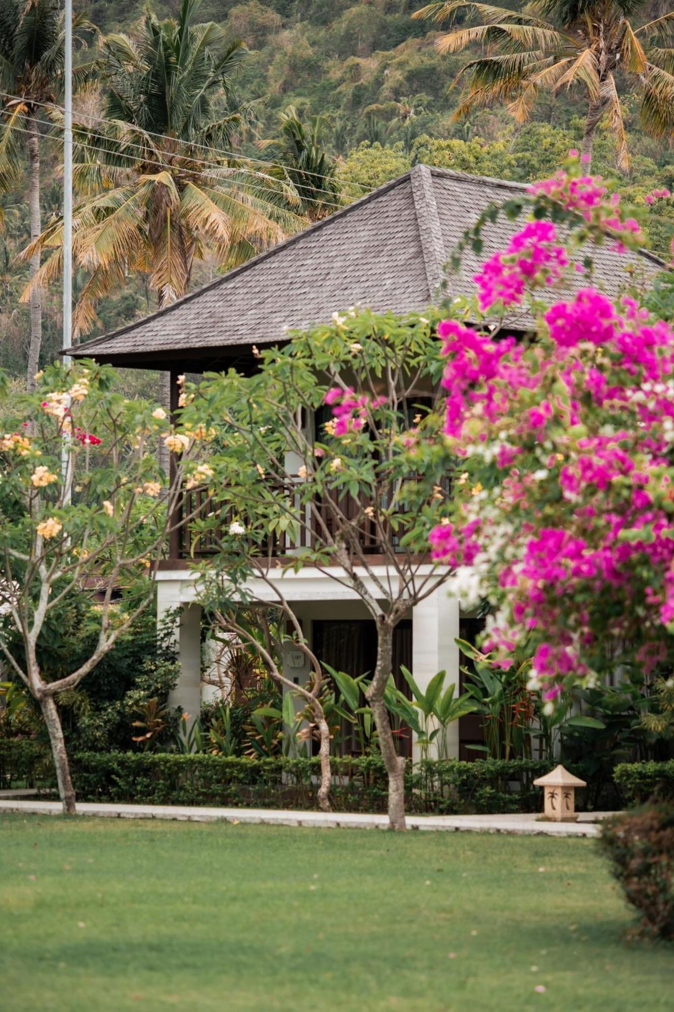 Living Asia Resort And Spa Senggigi Esterno foto