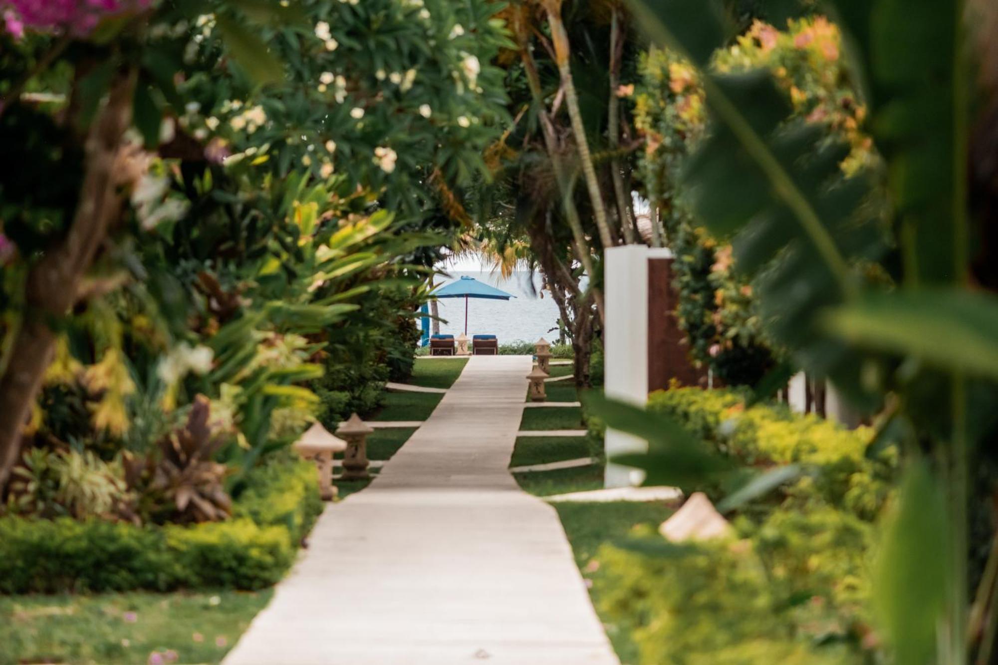 Living Asia Resort And Spa Senggigi Esterno foto