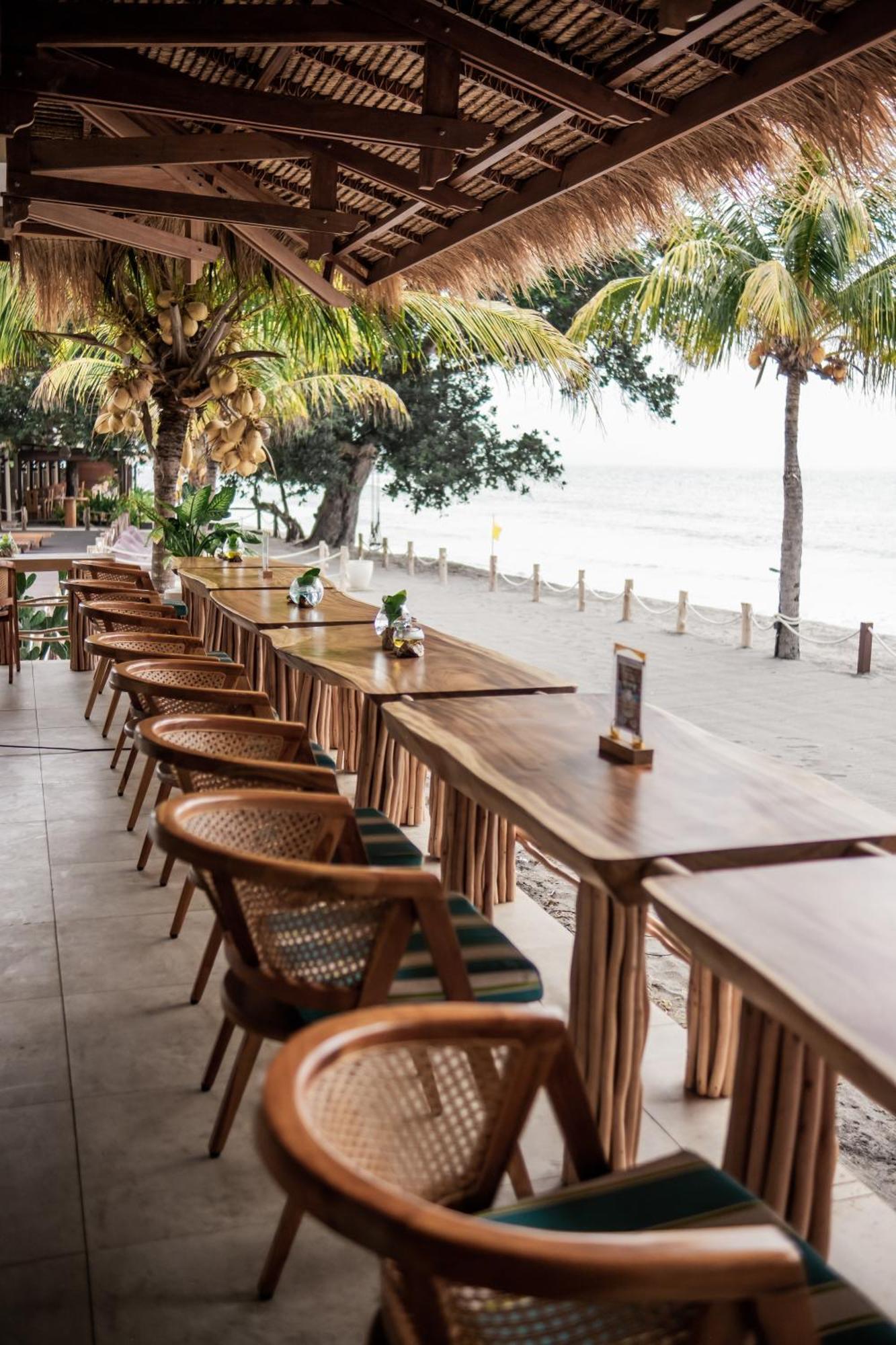 Living Asia Resort And Spa Senggigi Esterno foto