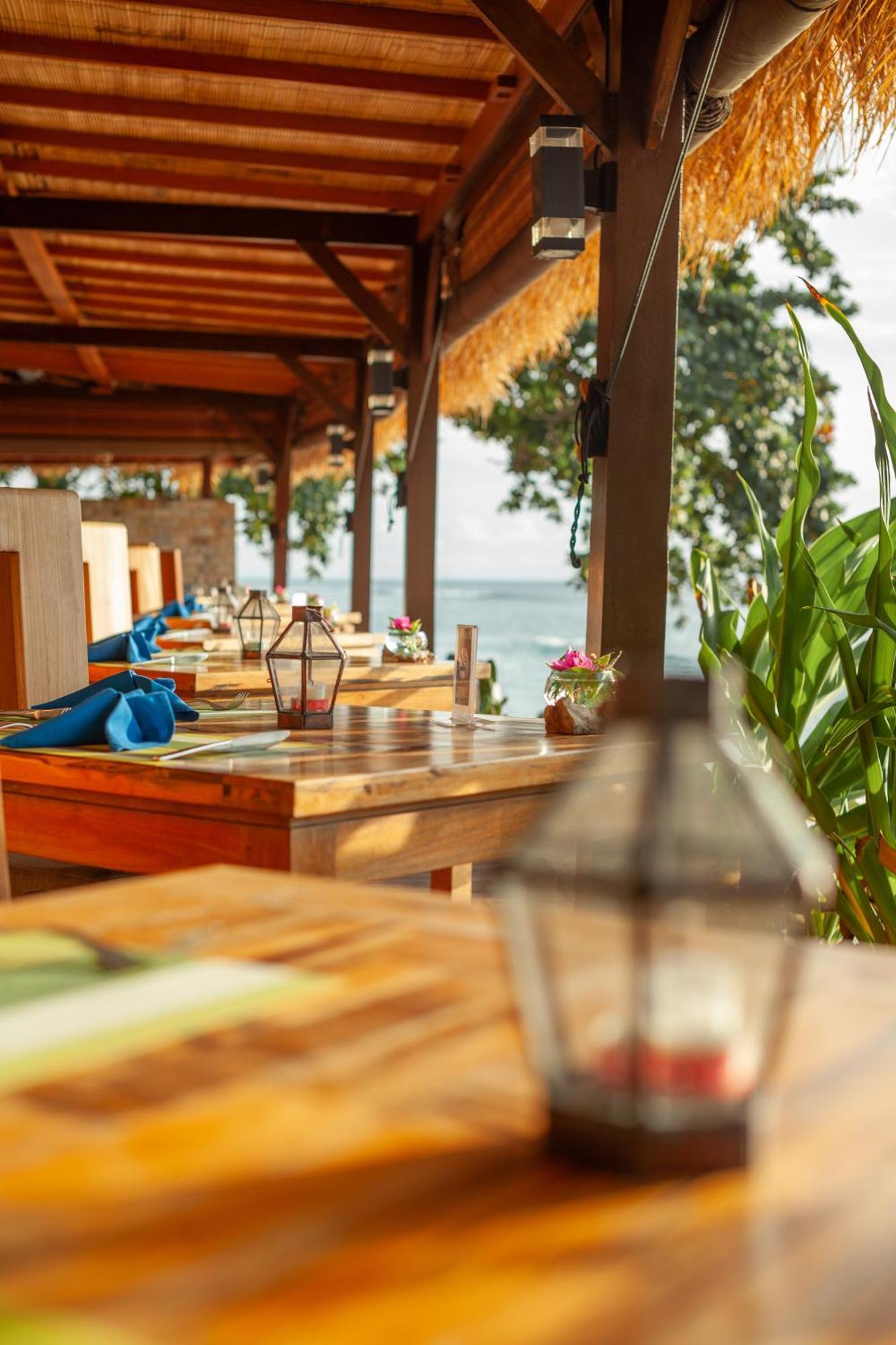 Living Asia Resort And Spa Senggigi Esterno foto